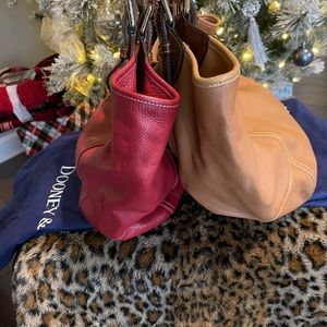 Dooney & Bourke pebble grain leather large hobo